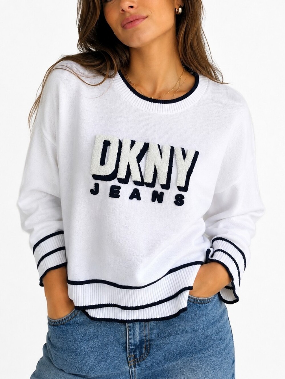 White Knit Sweater Women’s Oversized Logo Pullover Crewneck Preppy Cozy Minimali